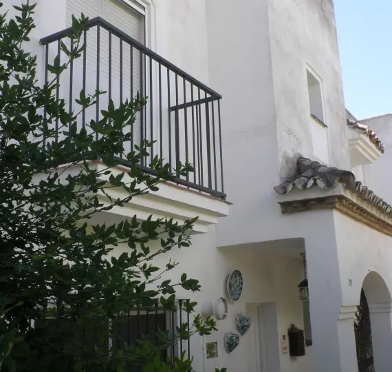 Sale of townhouse in Estepona