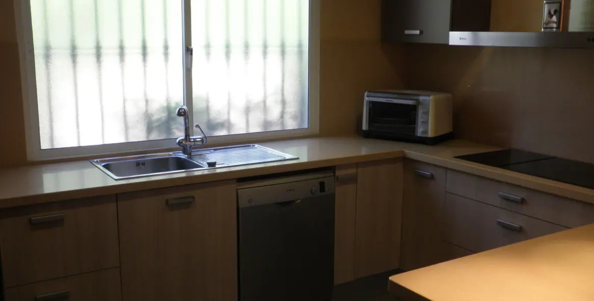 Sale of townhouse in Estepona 5