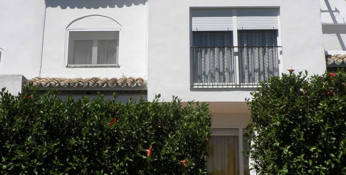 Sale of townhouse in Estepona 10