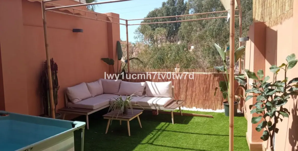Sale of middle floor apartment in Rincón de la Victoria 4
