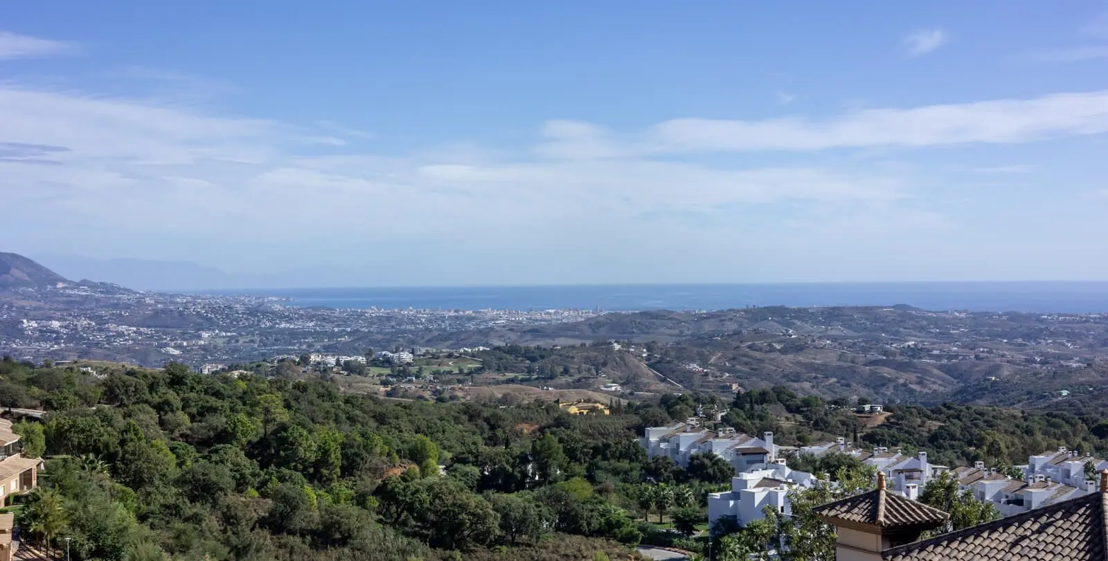 Sale of penthouse in La Mairena 2