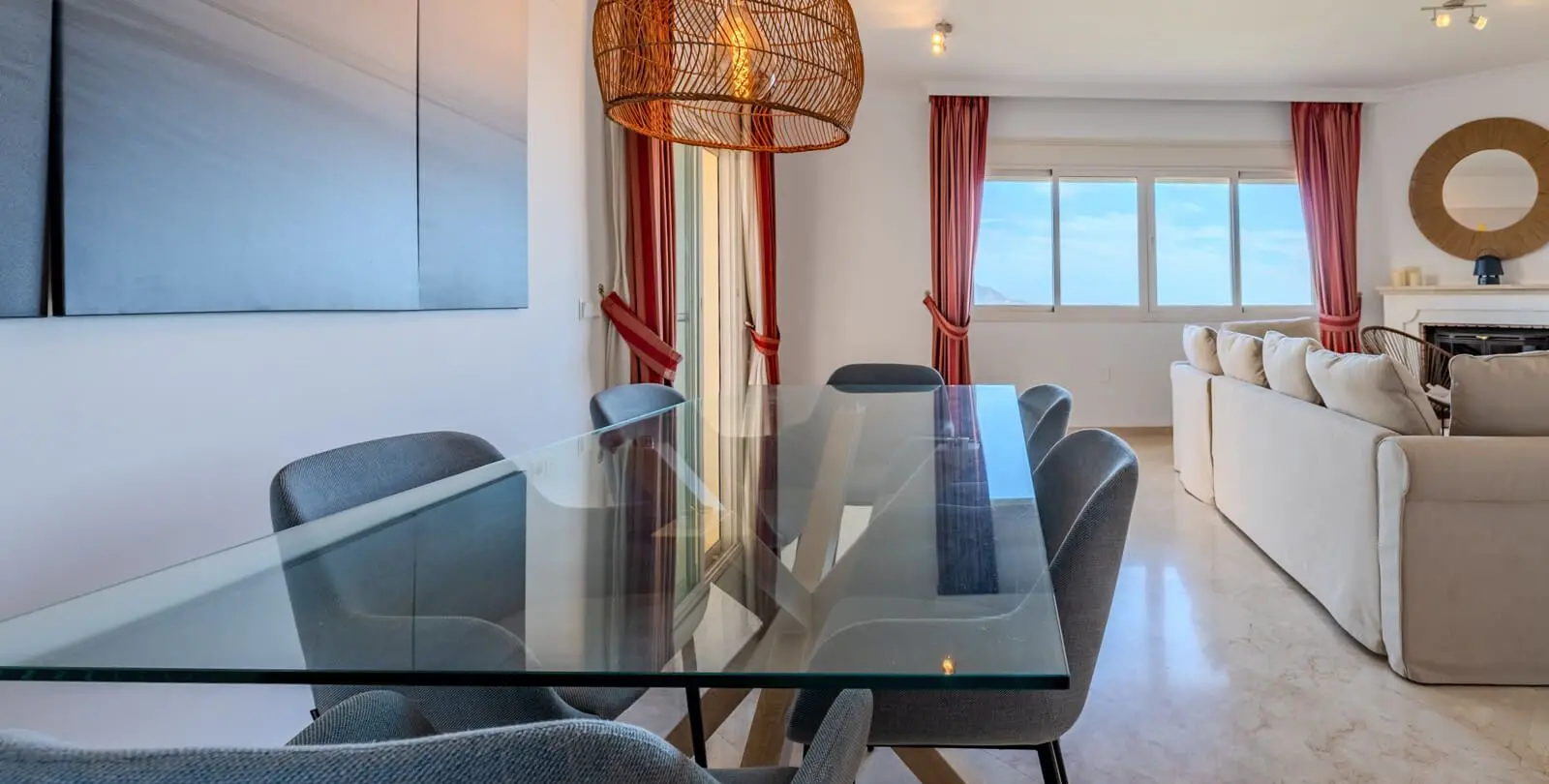 Sale of penthouse in La Mairena 8