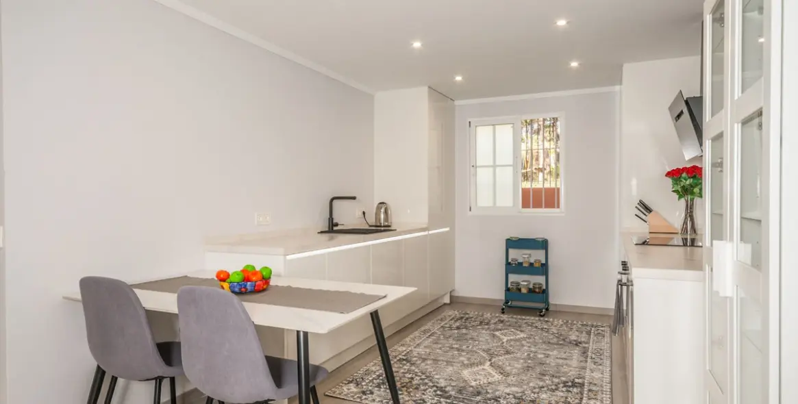 Sale of ground floor apartment in Elviria 4