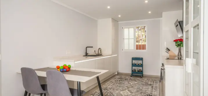 Sale of ground floor apartment in Elviria 3