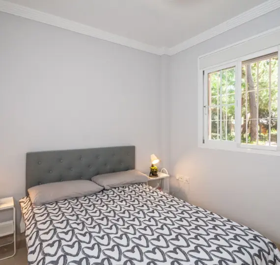 Sale of ground floor apartment in Elviria