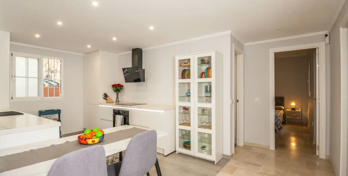 Sale of ground floor apartment in Elviria 14