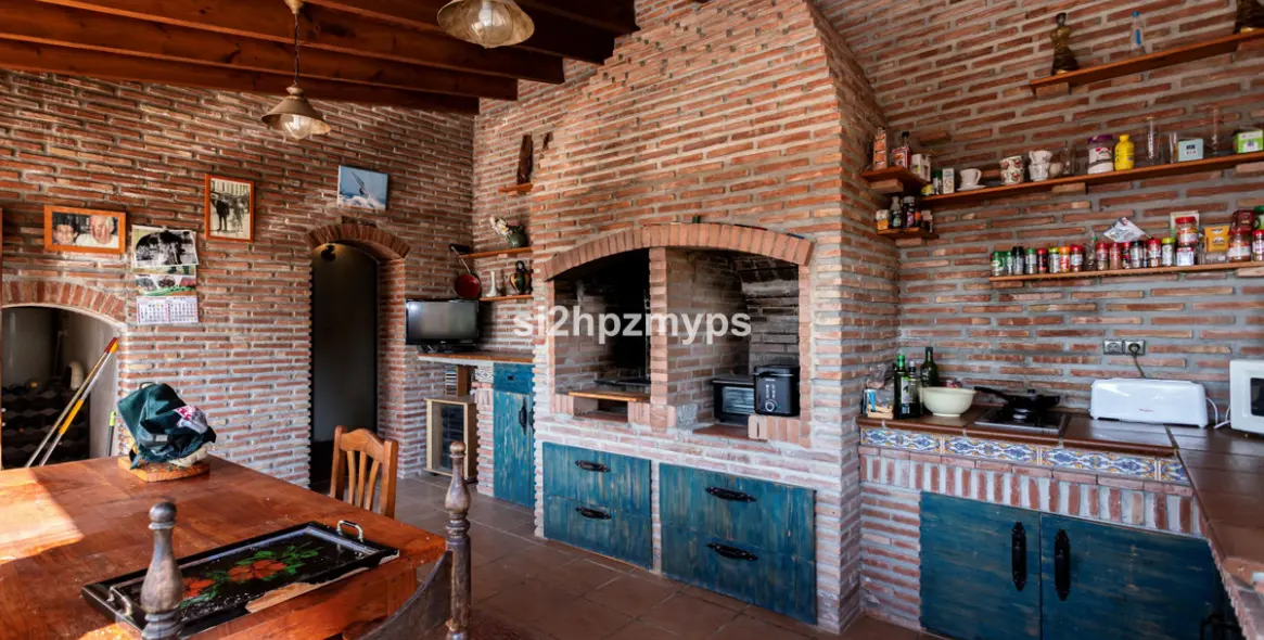 Sale of detached villa in Algarrobo 19