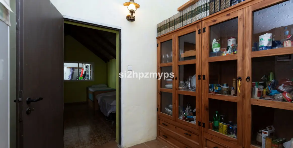 Sale of detached villa in Algarrobo 32