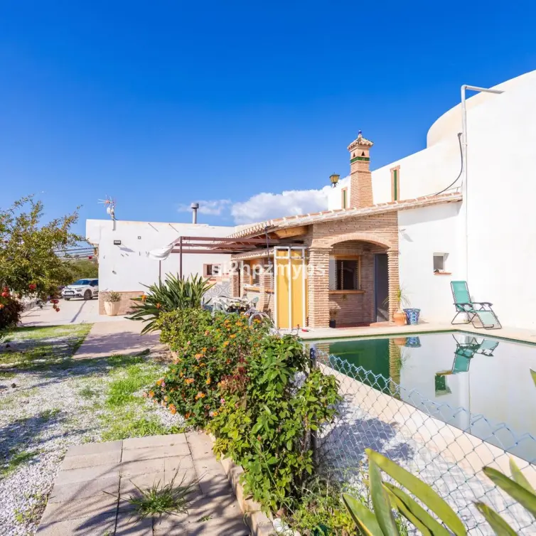 Venta de villa independiente en Algarrobo