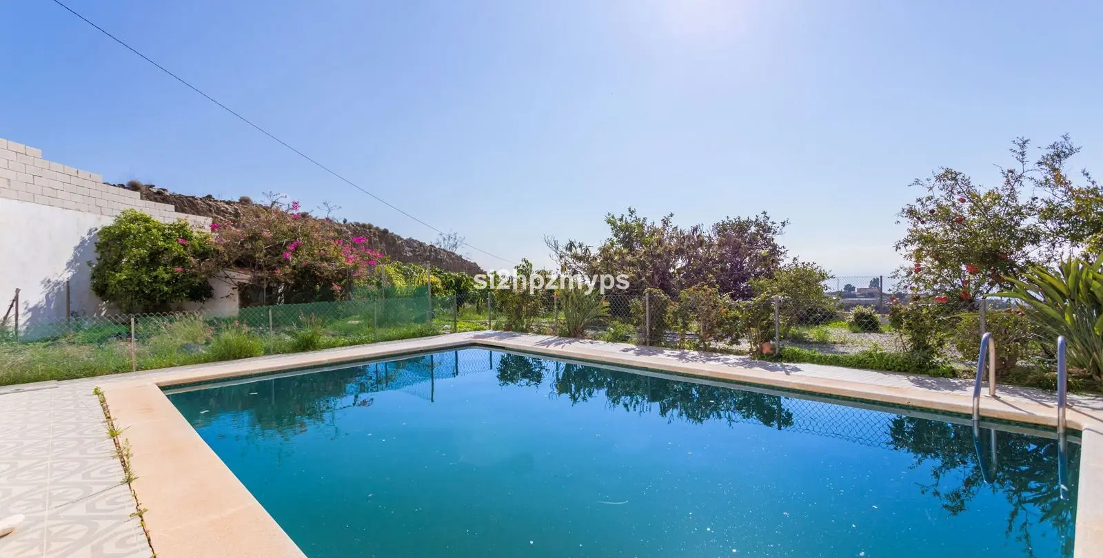 Sale of detached villa in Algarrobo 11
