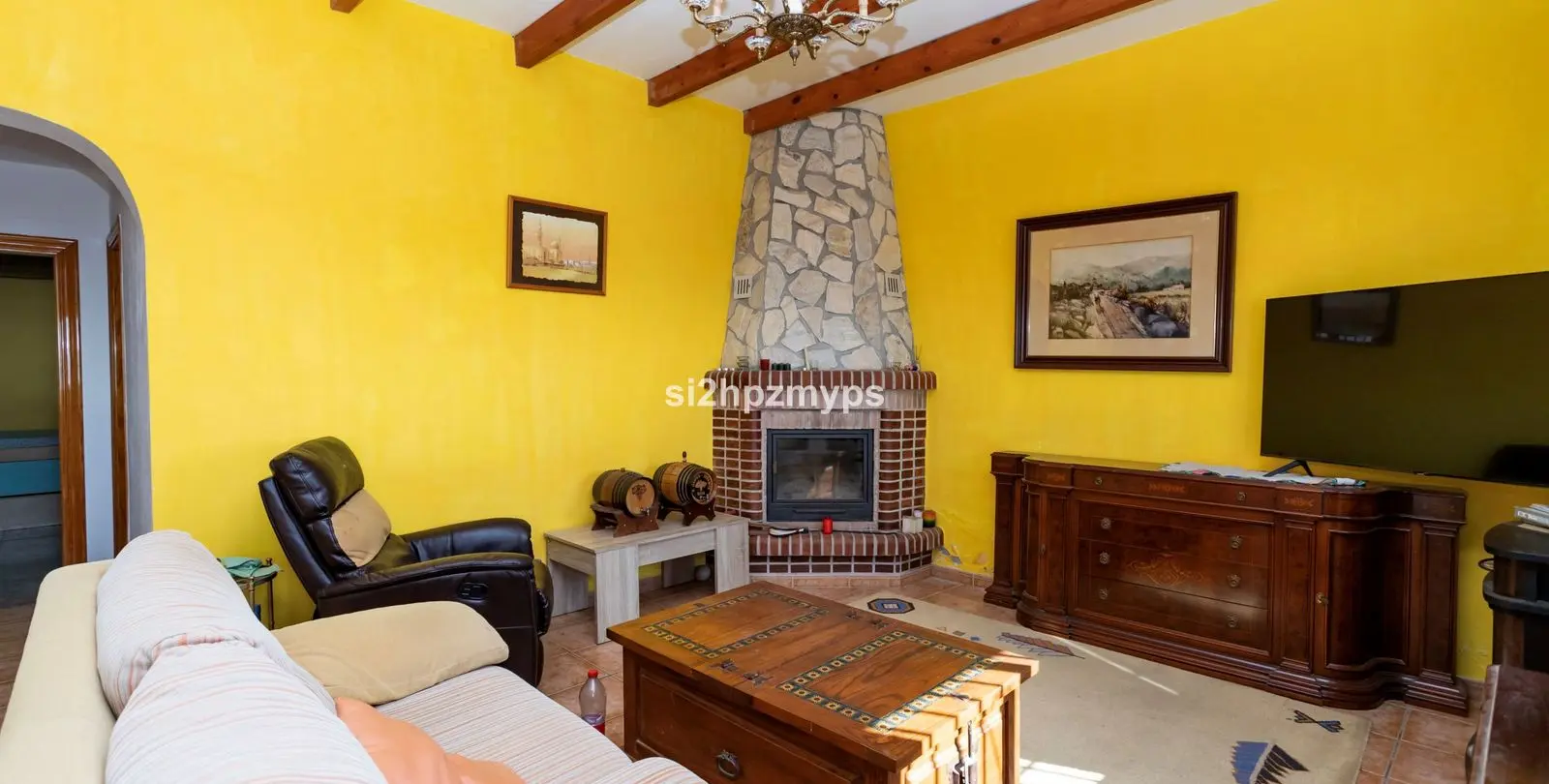 Sale of detached villa in Algarrobo 24