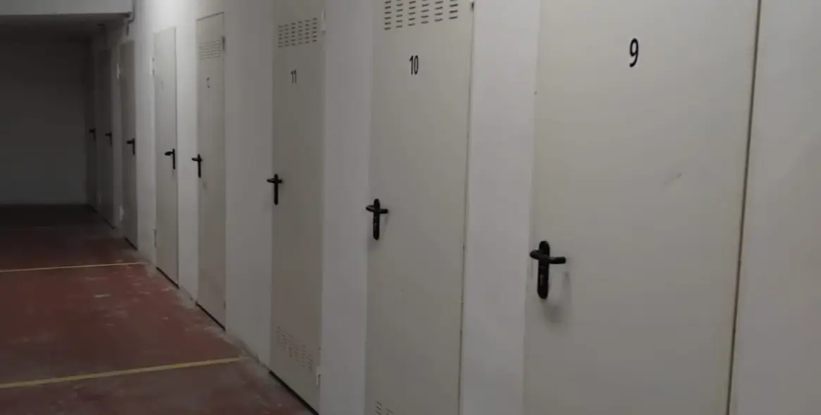 Sale of storage room in Fuengirola 2