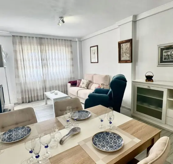 Venta de apartamento en planta media en Torremolinos