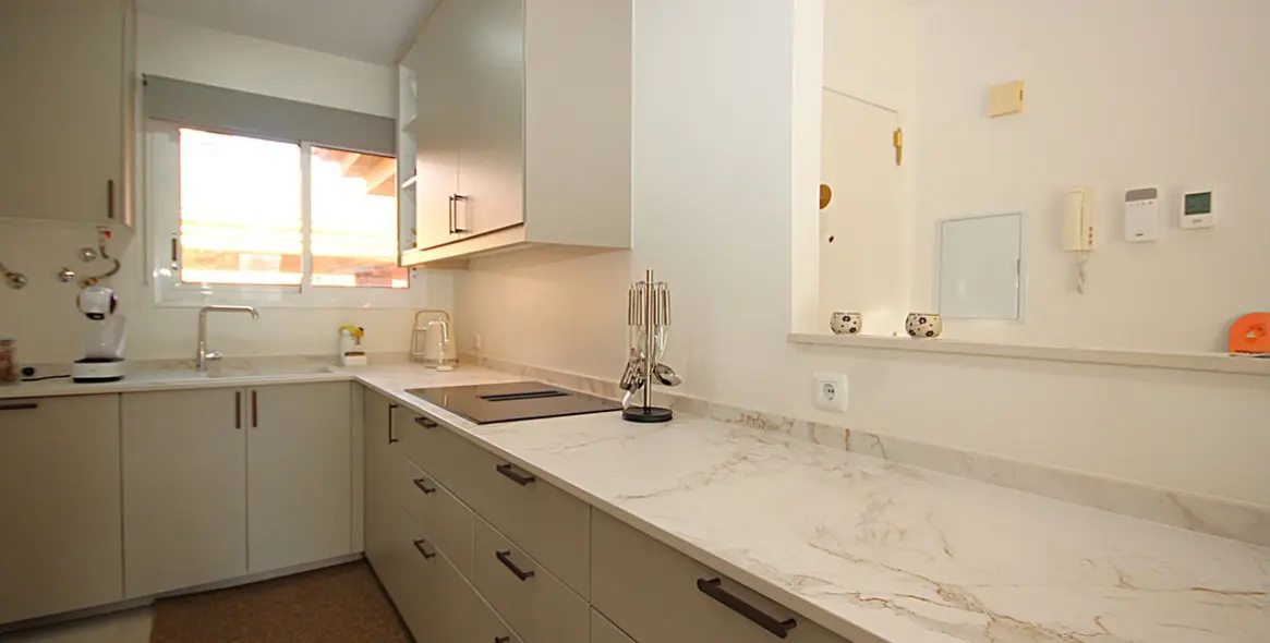 Sale of penthouse duplex in Reserva de Marbella 13