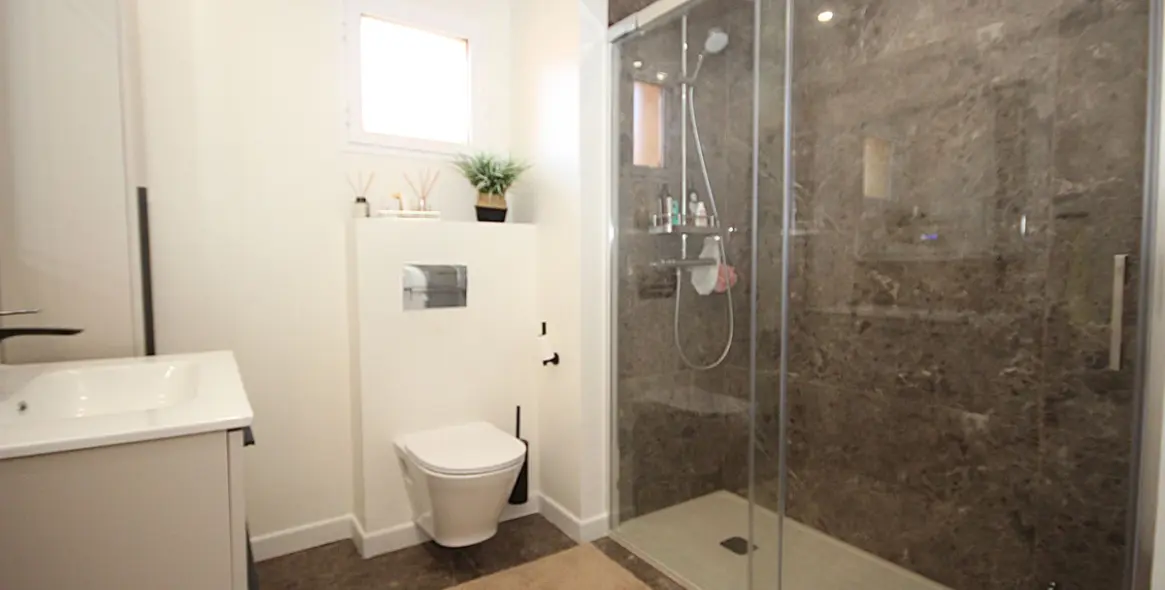 Sale of penthouse duplex in Reserva de Marbella 17