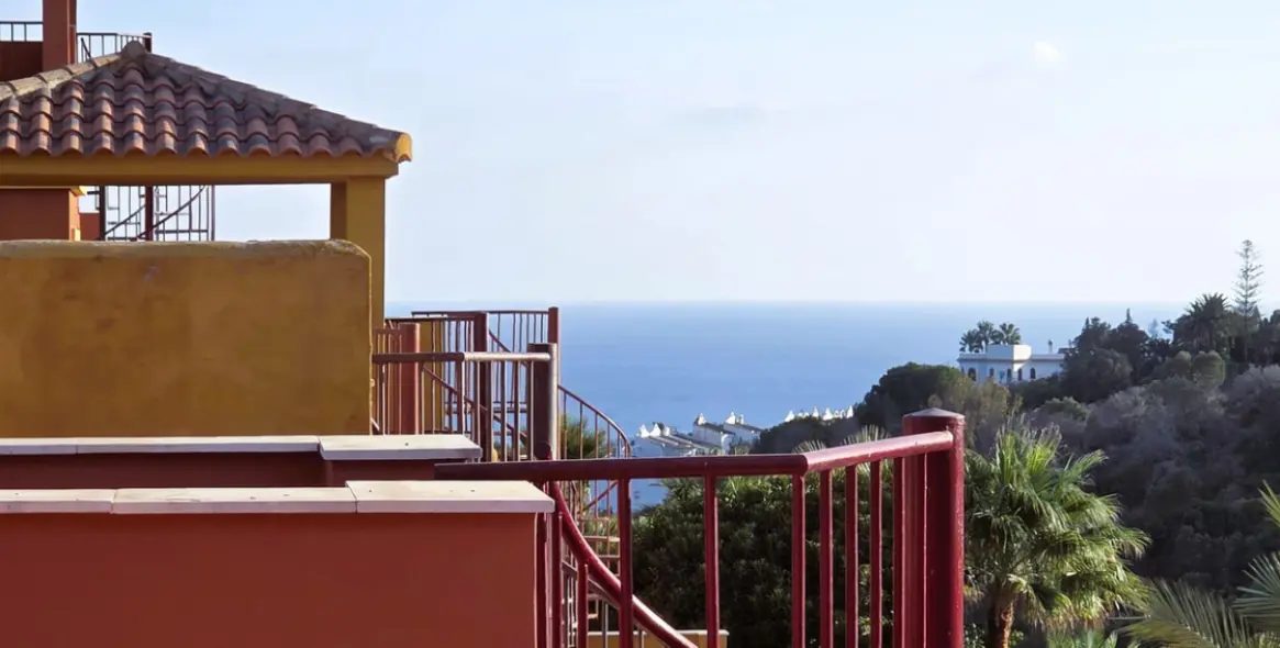 Продажа двухуровневого пентхауса в Reserva de Marbella 30