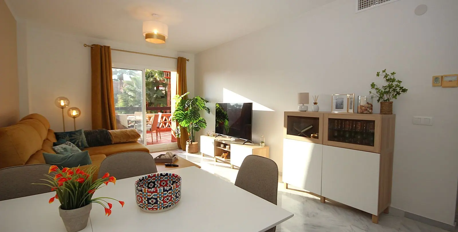 Sale of penthouse duplex in Reserva de Marbella 6
