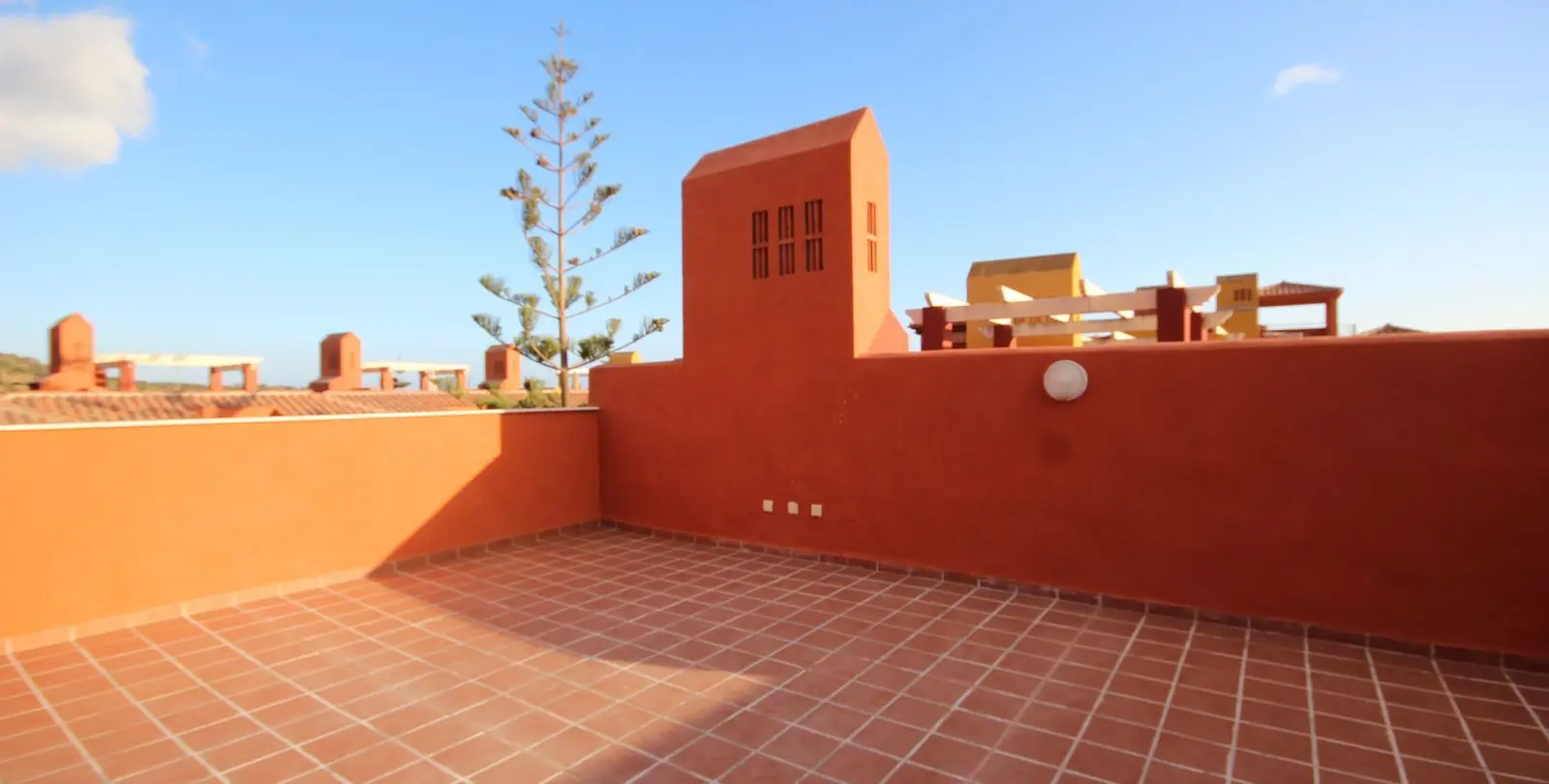 Sale of penthouse duplex in Reserva de Marbella 26