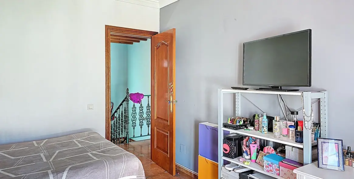 Sale of detached villa in Canillas de Albaida 21