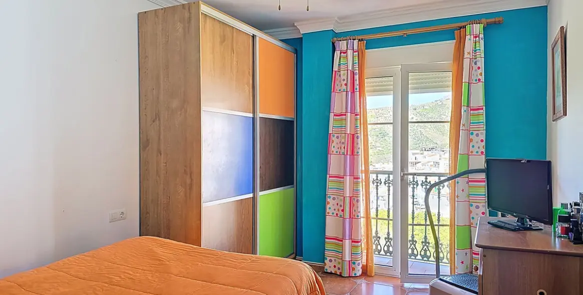 Sale of detached villa in Canillas de Albaida 22