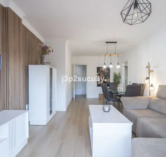 Sale of middle floor apartment in San Pedro de Alcántara