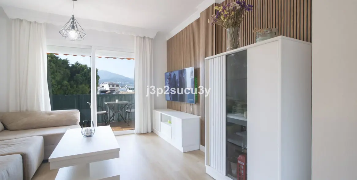 Sale of middle floor apartment in San Pedro de Alcántara 3