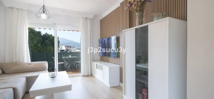 Sale of middle floor apartment in San Pedro de Alcántara 2