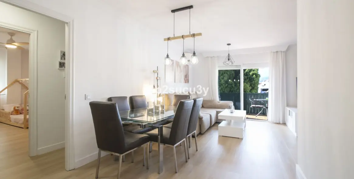 Sale of middle floor apartment in San Pedro de Alcántara 4