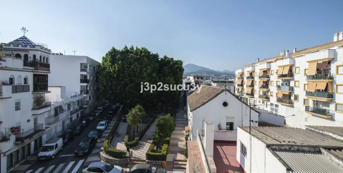 Sale of middle floor apartment in San Pedro de Alcántara 7