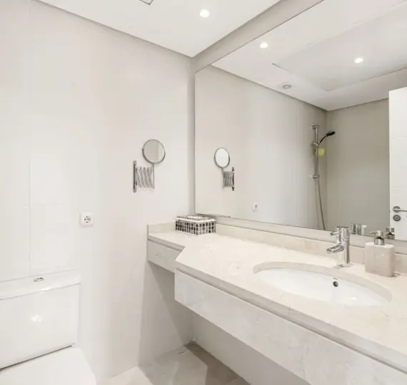 Продажа апартаментов на среднем этаже в Casares