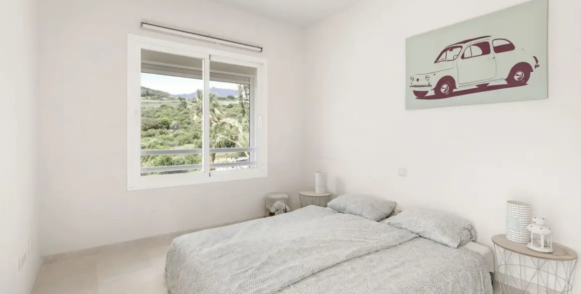 Продажа апартаментов на среднем этаже в Casares 15