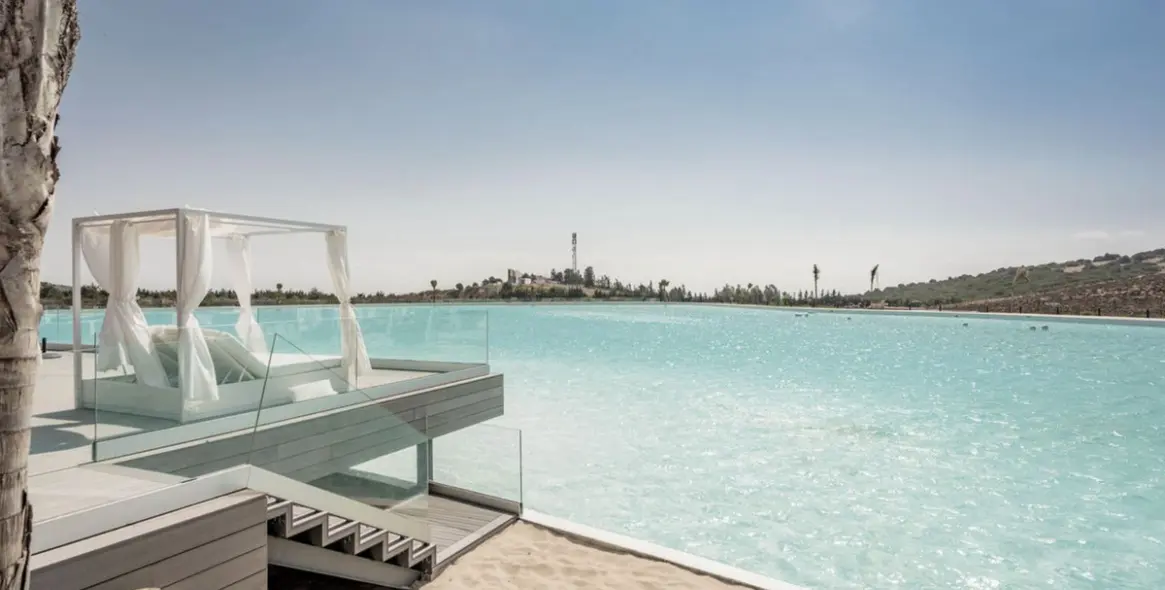 Продажа апартаментов на среднем этаже в Casares 20