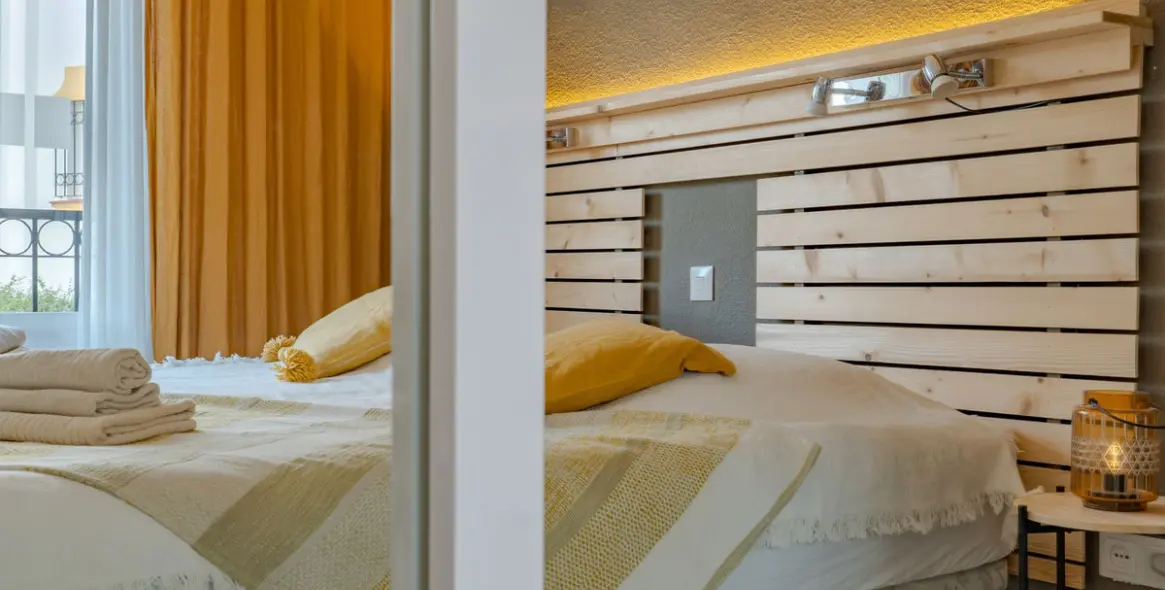 Venta de apartamento en planta media en Miraflores 33