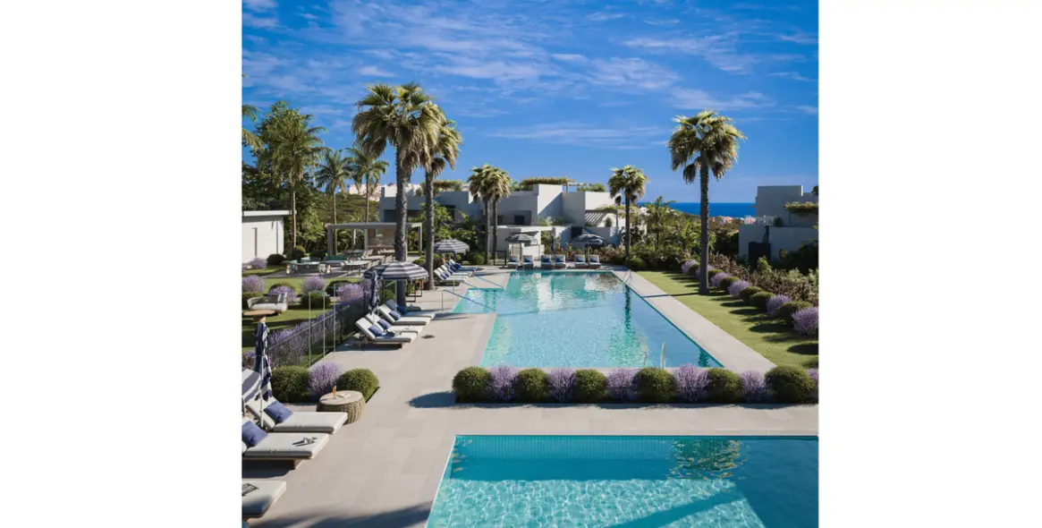 Sale of ground floor apartment in Casares 12