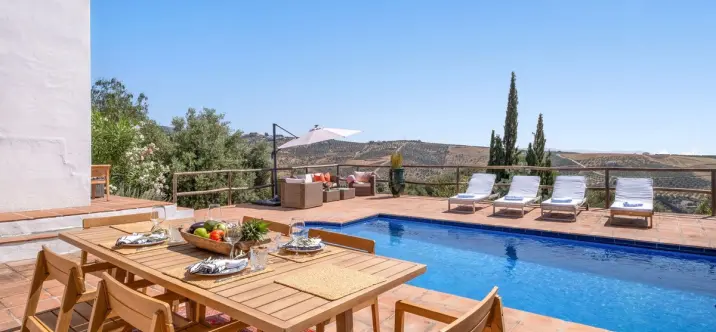 Sale of finca - cortijo in Tolox 2