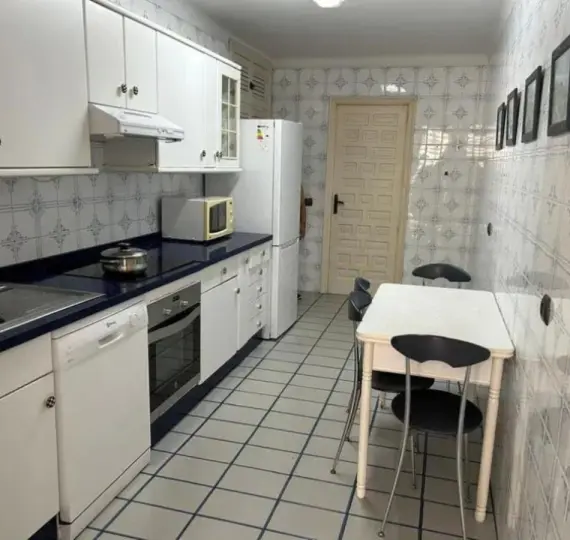 Продажа апартаментов на среднем этаже в Marbella