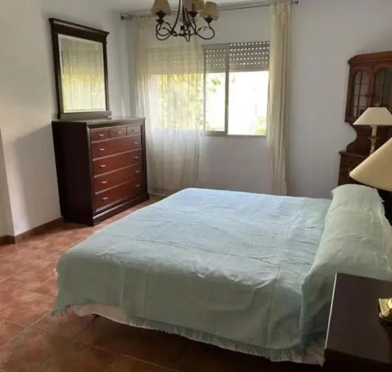 Продажа апартаментов на среднем этаже в Marbella