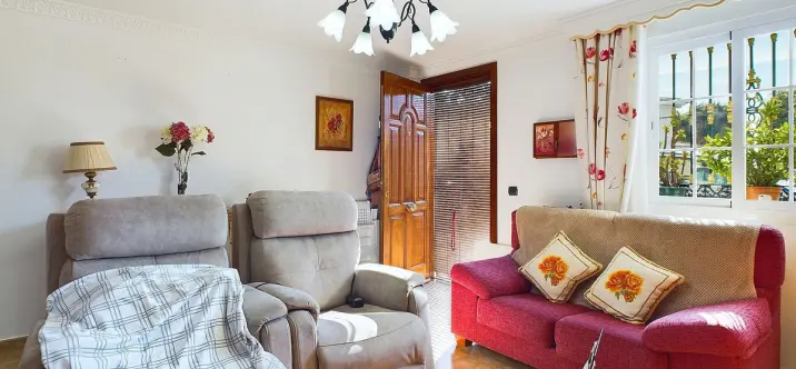 Sale of townhouse in Estepona 3