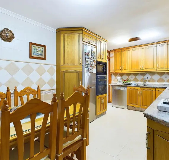 Sale of townhouse in Estepona