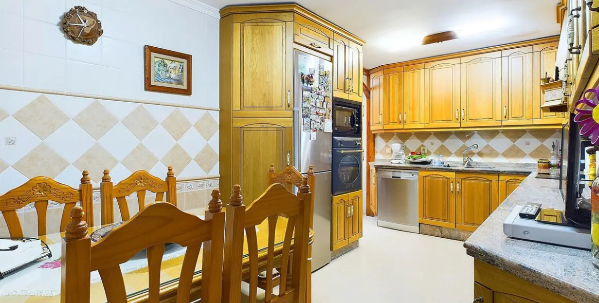 Sale of townhouse in Estepona 5