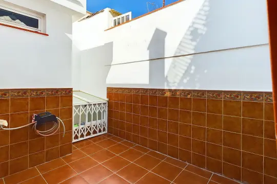 Image 7 thumb
