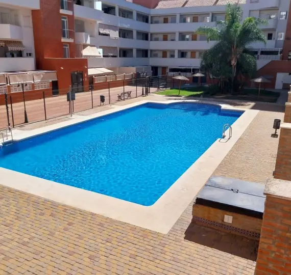 Middle floor apartment R5118130