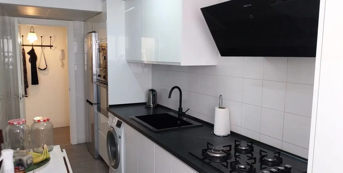 Sale of middle floor apartment in Estepona (district Estepona) 3