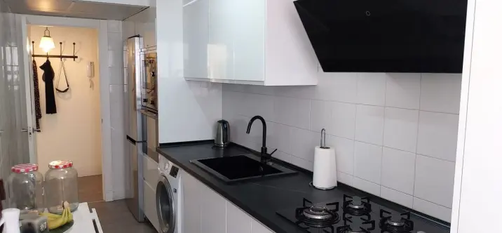 Middle floor apartment R5118130 2