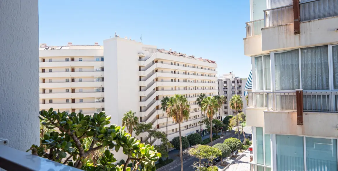 Продажа апартаментов на среднем этаже в Marbella 1