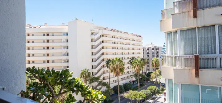 Продажа апартаментов на среднем этаже в Marbella 0