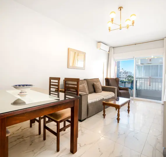 Продажа апартаментов на среднем этаже в Marbella