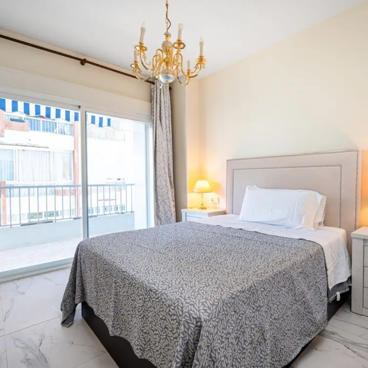 Sale of middle floor apartment in Marbella