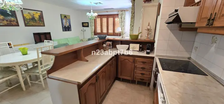 Sale of ground floor apartment in Nueva Andalucía 4