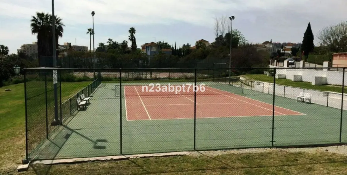 Продажа апартаментов на первом этаже в Nueva Andalucía 20